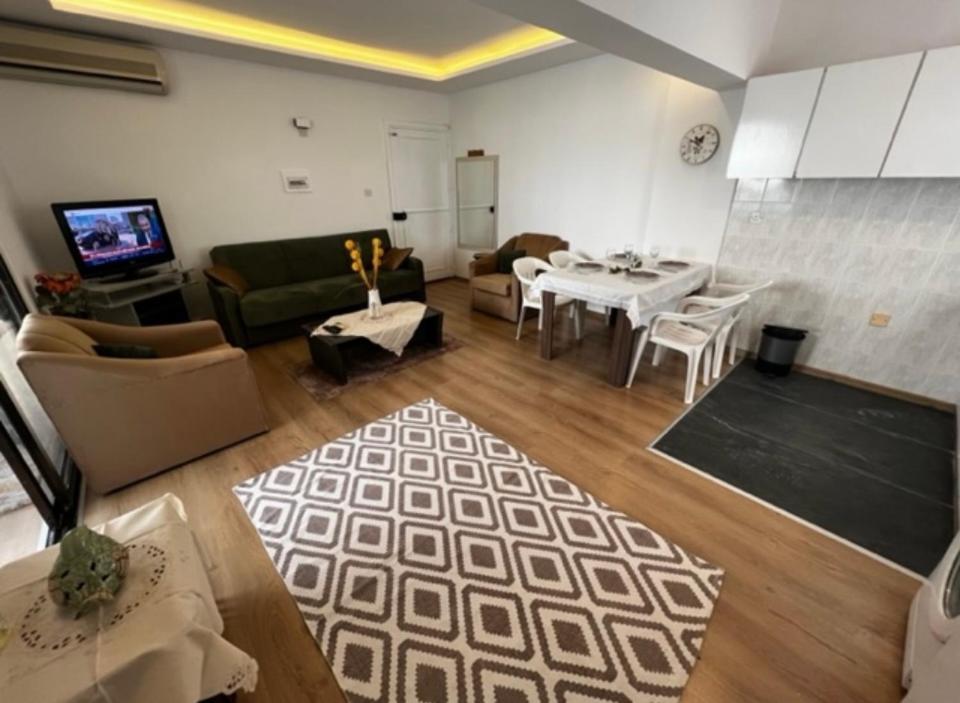 Girne Center 3 Rooms 150 M To Beach Exterior foto